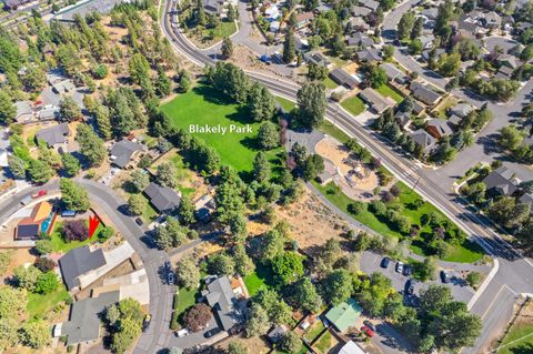 Tiny photo for 61605 Summer Shade Drive, Bend, OR 97702 (MLS # 220220131)