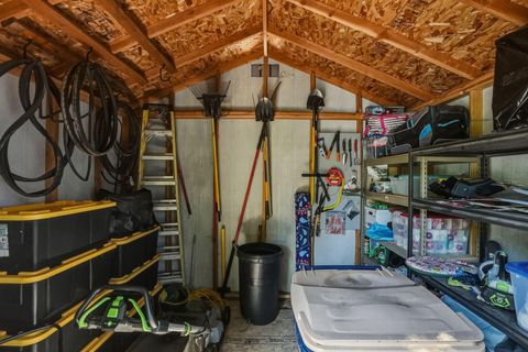 Tiny photo for 61605 Summer Shade Drive, Bend, OR 97702 (MLS # 220220131)