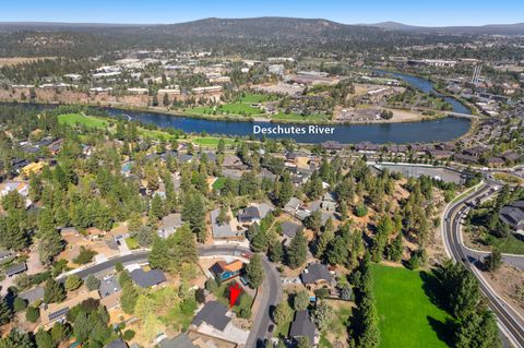 Tiny photo for 61605 Summer Shade Drive, Bend, OR 97702 (MLS # 220220131)