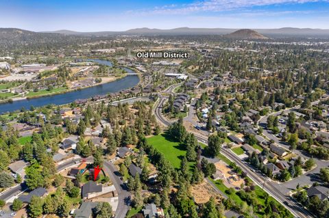 Tiny photo for 61605 Summer Shade Drive, Bend, OR 97702 (MLS # 220220131)