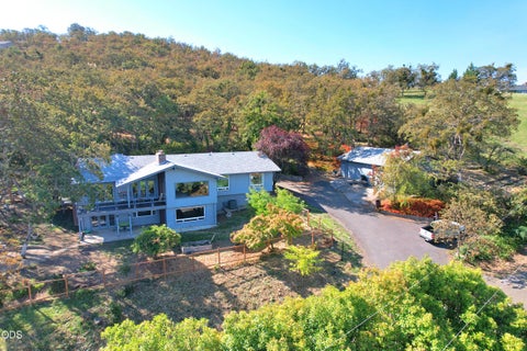 Photo of 783 S Stage Road, Medford, OR 97501 (MLS # 220229274)