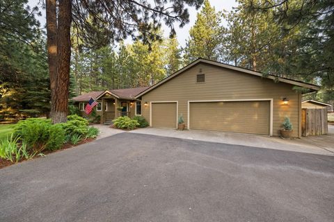 Tiny photo for 14853 Crupper, Sisters, OR 97759 (MLS # 220213272)