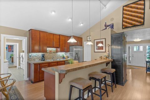 Tiny photo for 14853 Crupper, Sisters, OR 97759 (MLS # 220213272)