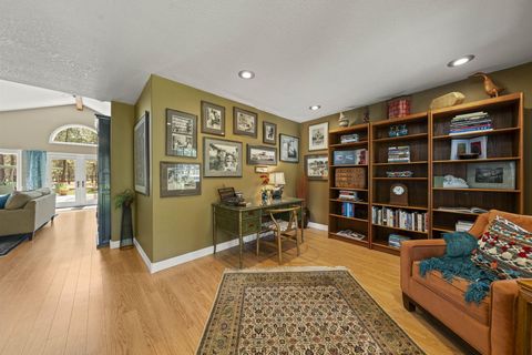 Tiny photo for 14853 Crupper, Sisters, OR 97759 (MLS # 220213272)