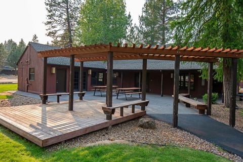 Tiny photo for 14853 Crupper, Sisters, OR 97759 (MLS # 220213272)