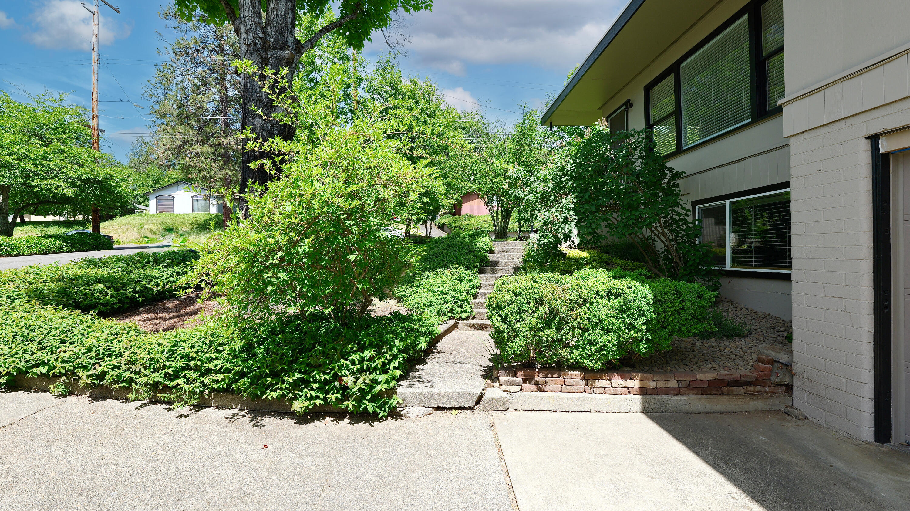 1141 NW Sunset Drive