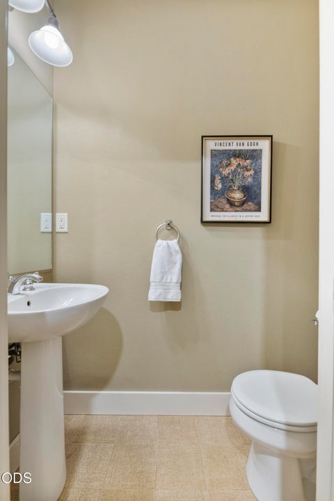 Tiny photo for 278 Tyler Avenue, Central Point, OR 97502 (MLS # 220223505)