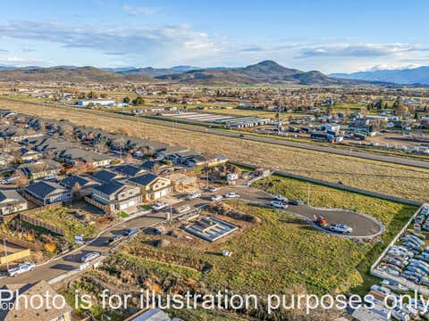 Tiny photo for 7402 Denman Court, Medford, OR 97503 (MLS # 220226704)