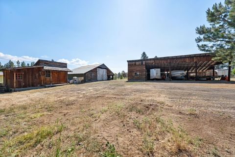 Tiny photo for 50808 S Huntington Road, La Pine, OR 97739 (MLS # 220205675)