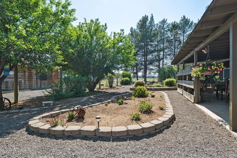 Tiny photo for 50808 S Huntington Road, La Pine, OR 97739 (MLS # 220205675)