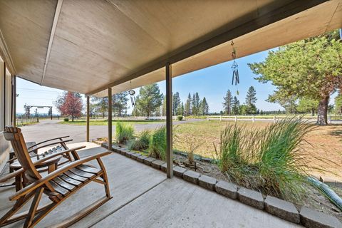 Tiny photo for 50808 S Huntington Road, La Pine, OR 97739 (MLS # 220205675)