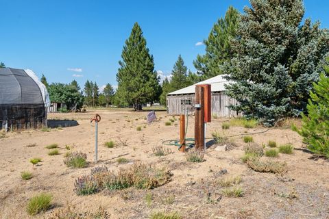 Tiny photo for 50808 S Huntington Road, La Pine, OR 97739 (MLS # 220205675)