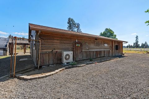 Tiny photo for 50808 S Huntington Road, La Pine, OR 97739 (MLS # 220205675)