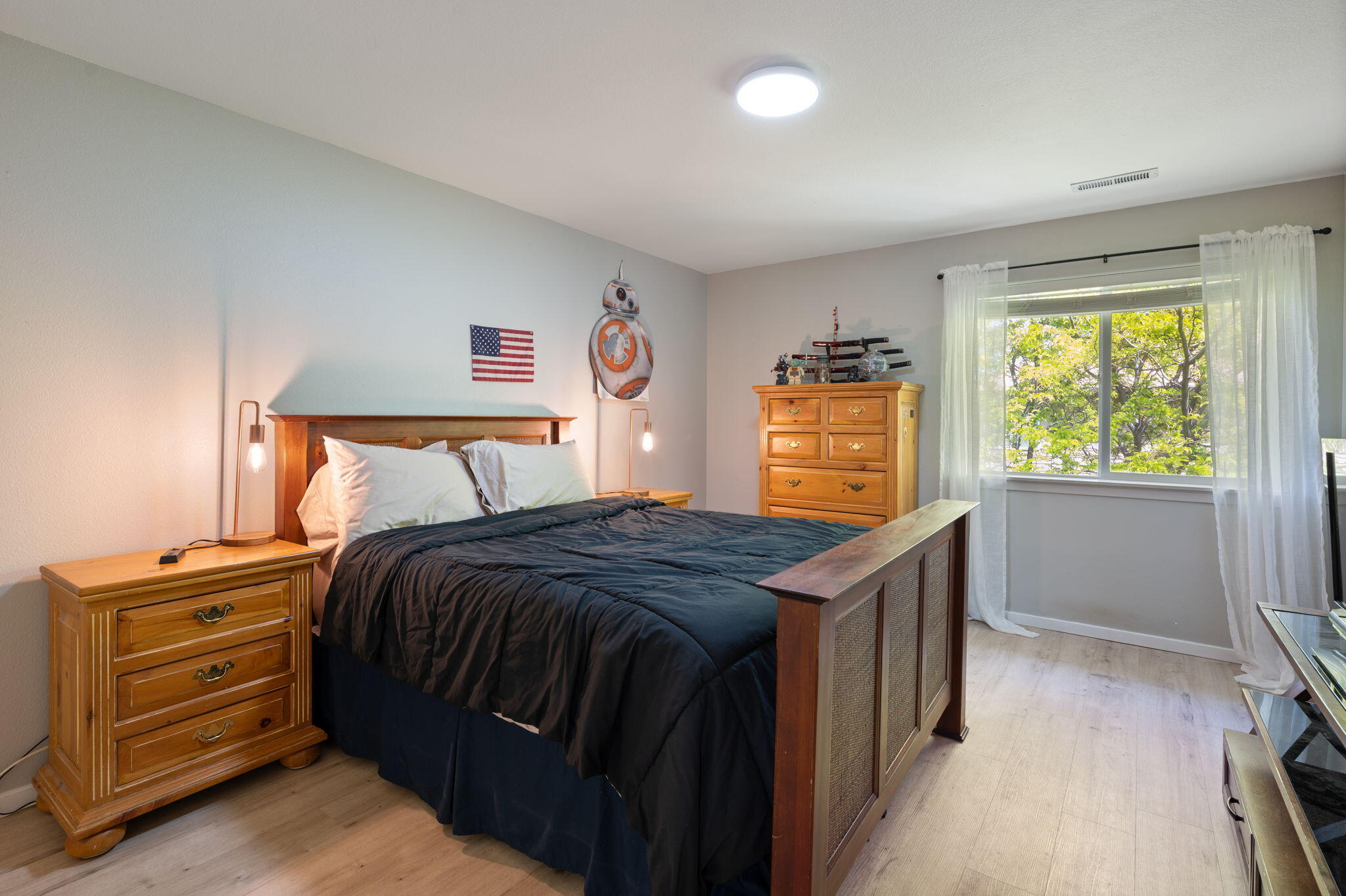 Ni Lah Sha Village - Residential