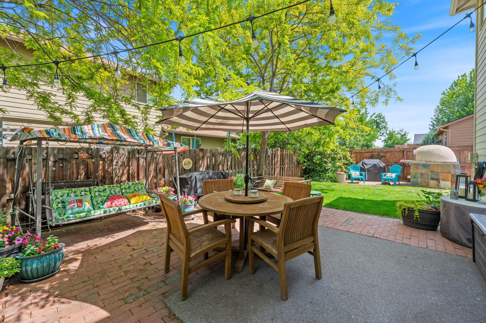 Ni Lah Sha Village - Residential