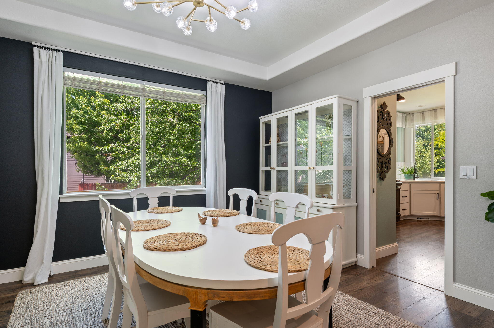 Ni Lah Sha Village - Residential