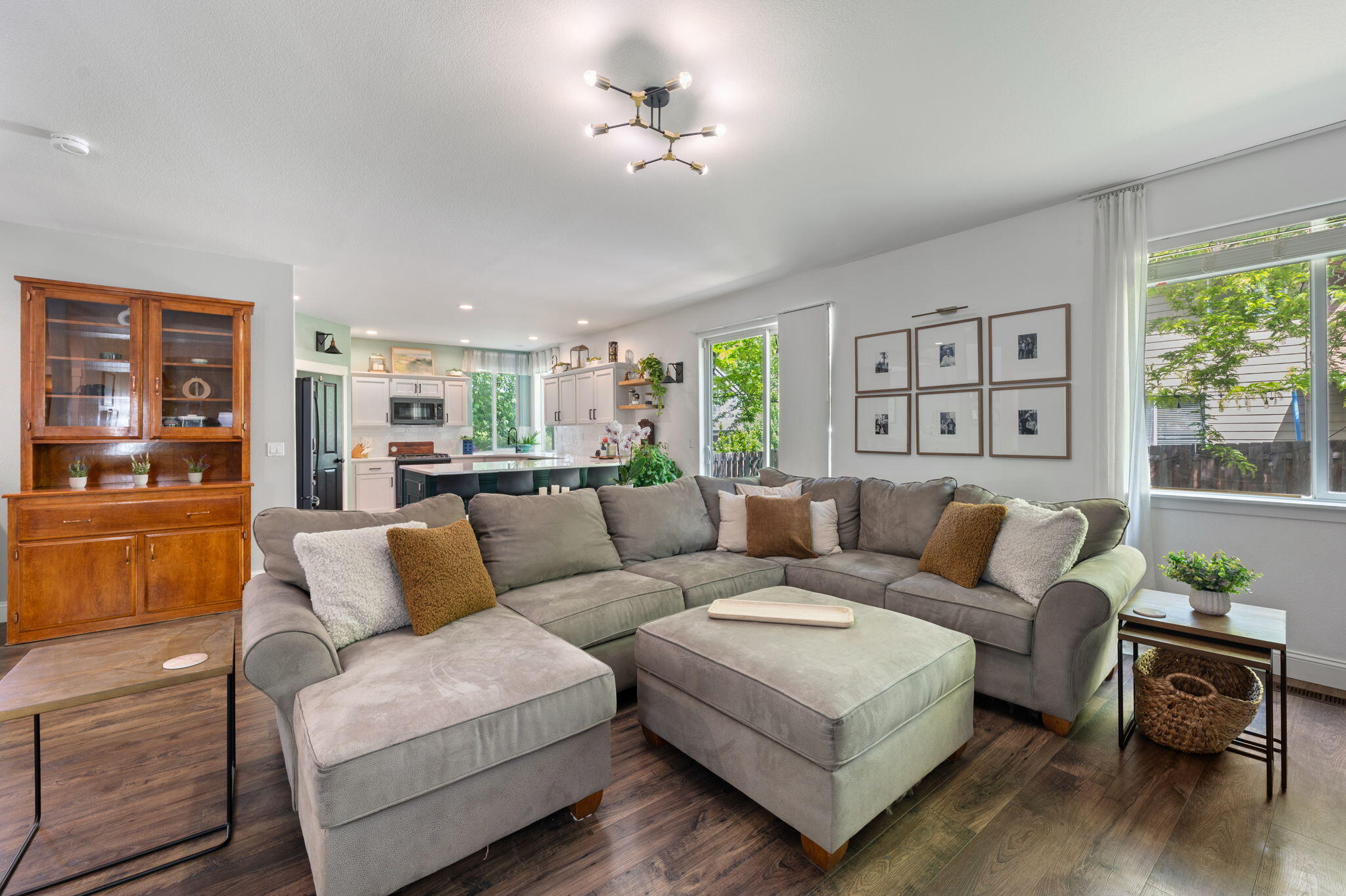 Ni Lah Sha Village - Residential