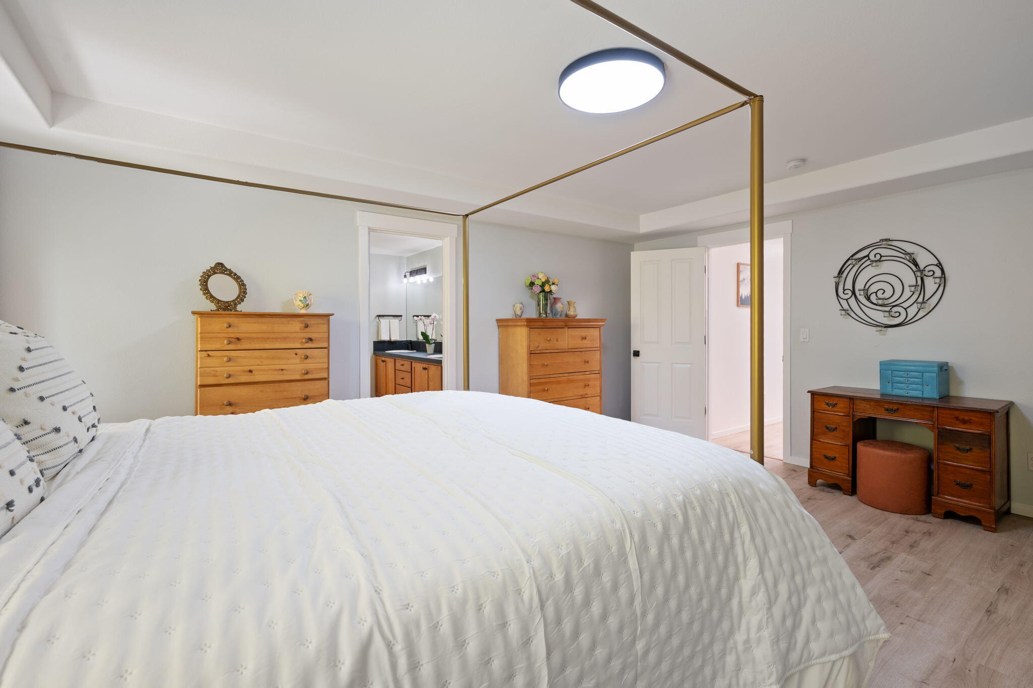 Ni Lah Sha Village - Residential