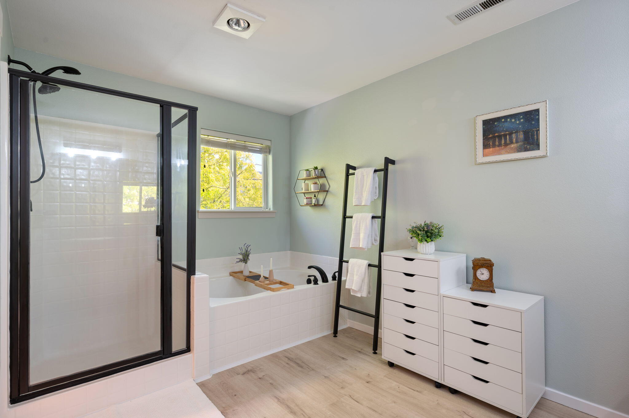 Ni Lah Sha Village - Residential