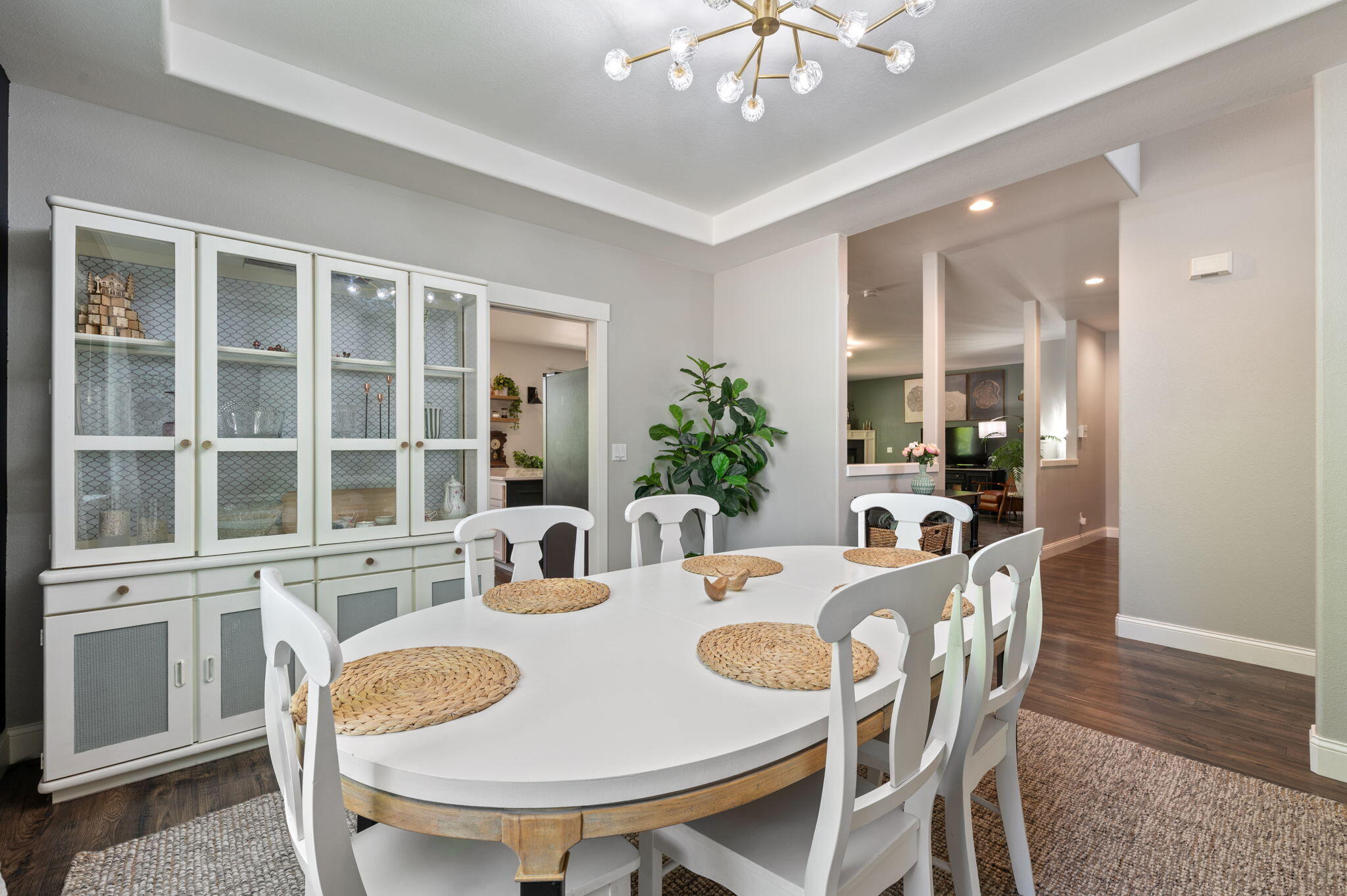 Ni Lah Sha Village - Residential