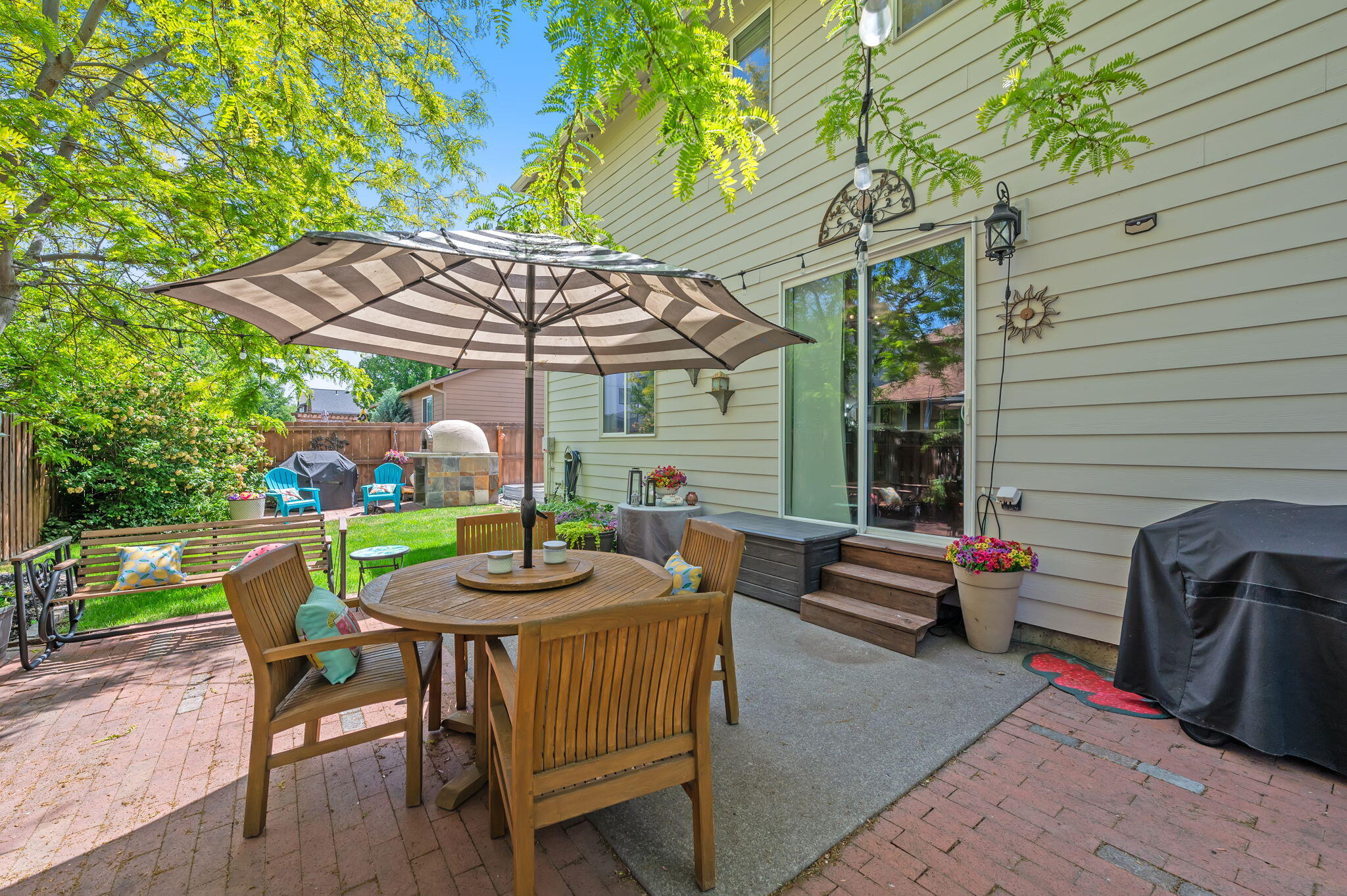 Ni Lah Sha Village - Residential