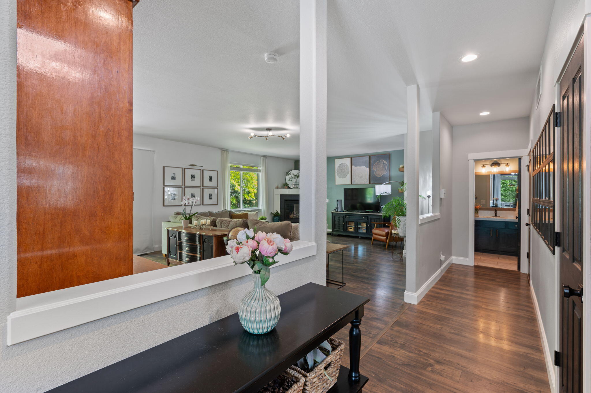 Ni Lah Sha Village - Residential