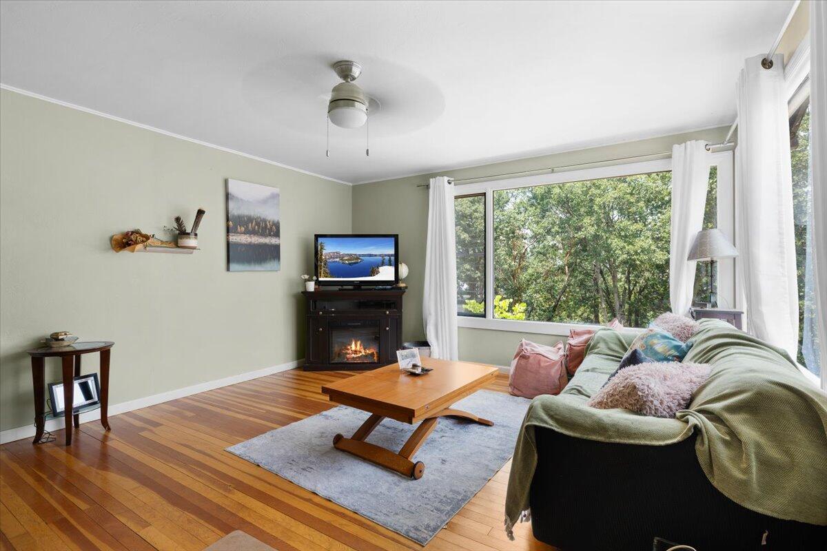 Mountain Pines - Residential