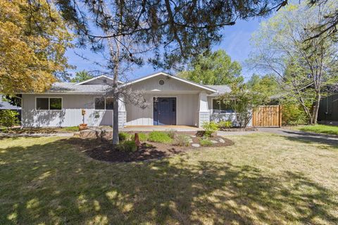 2182 NE Edgewood Street Bend OR 97701