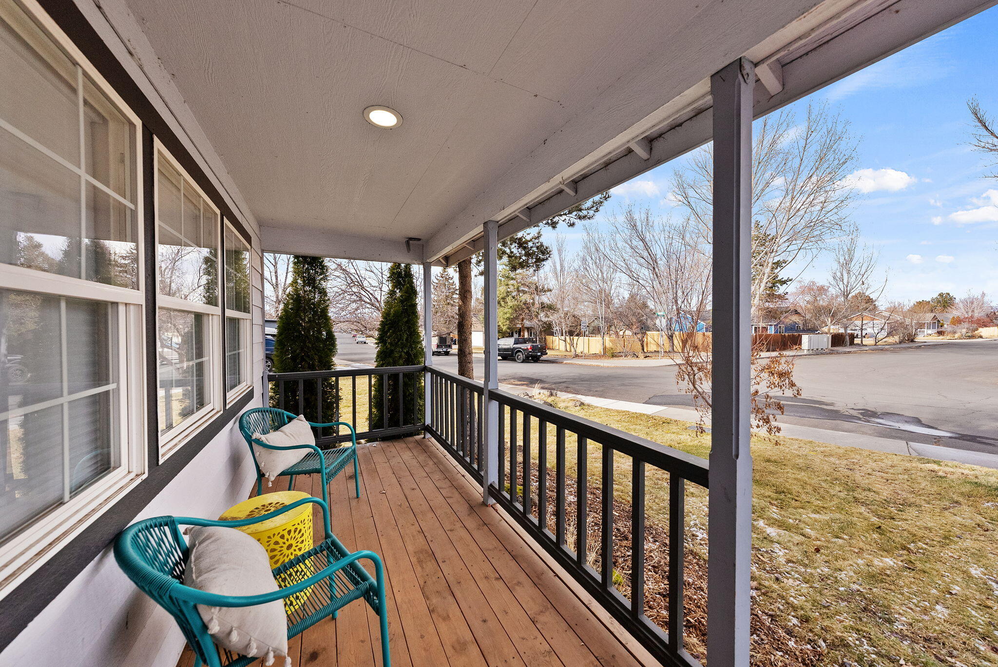 21387 Starling Drive