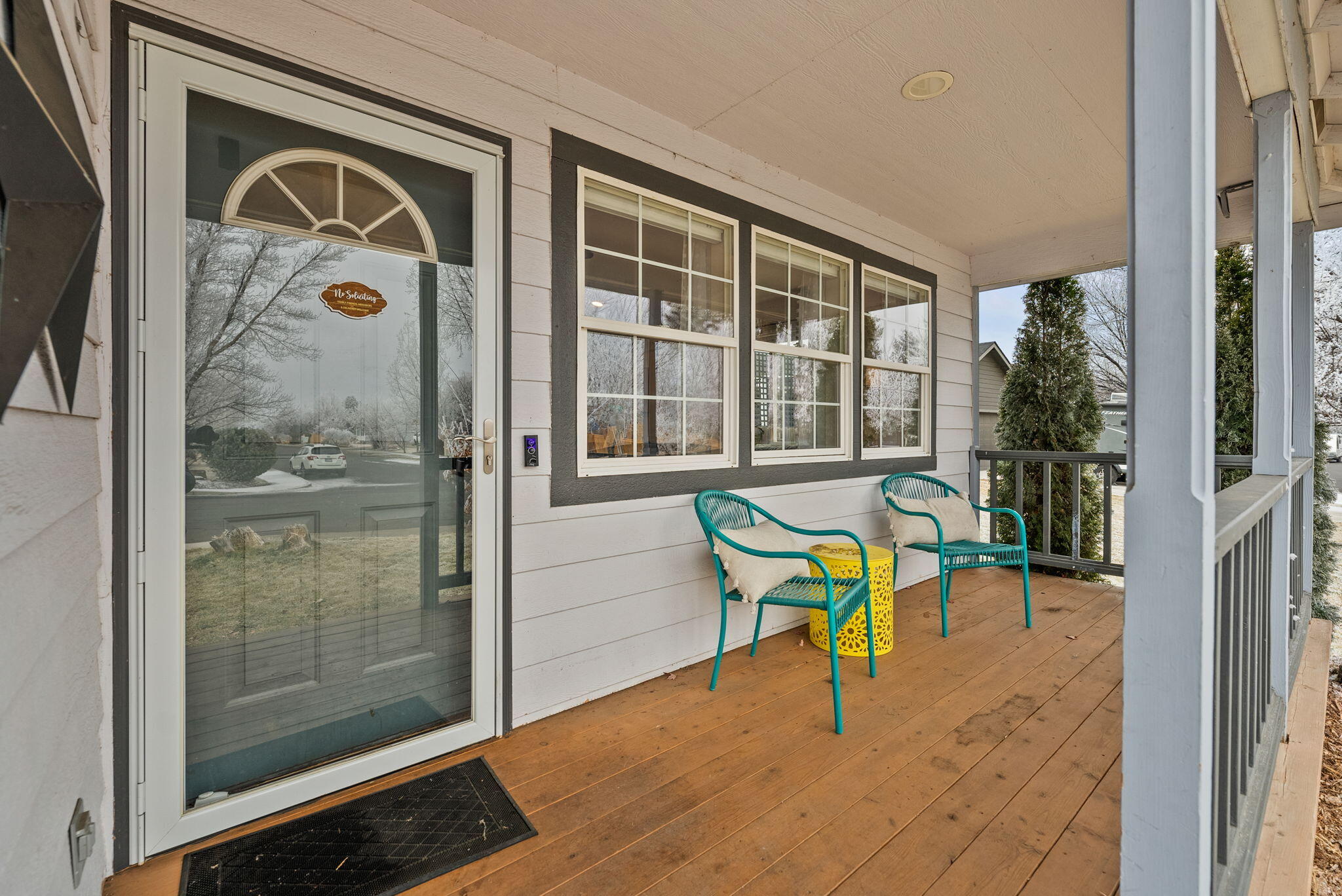 21387 Starling Drive