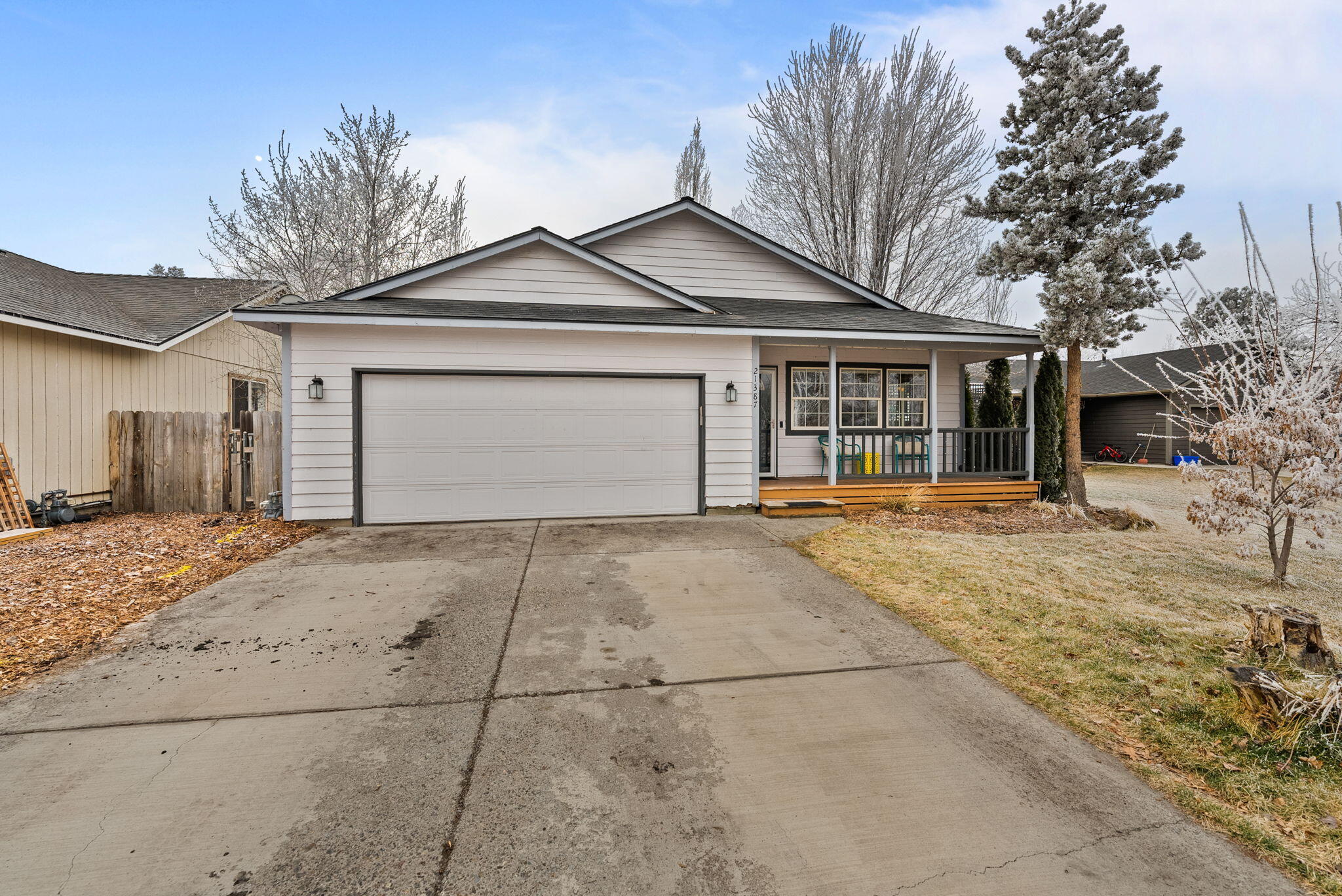 21387 Starling Drive