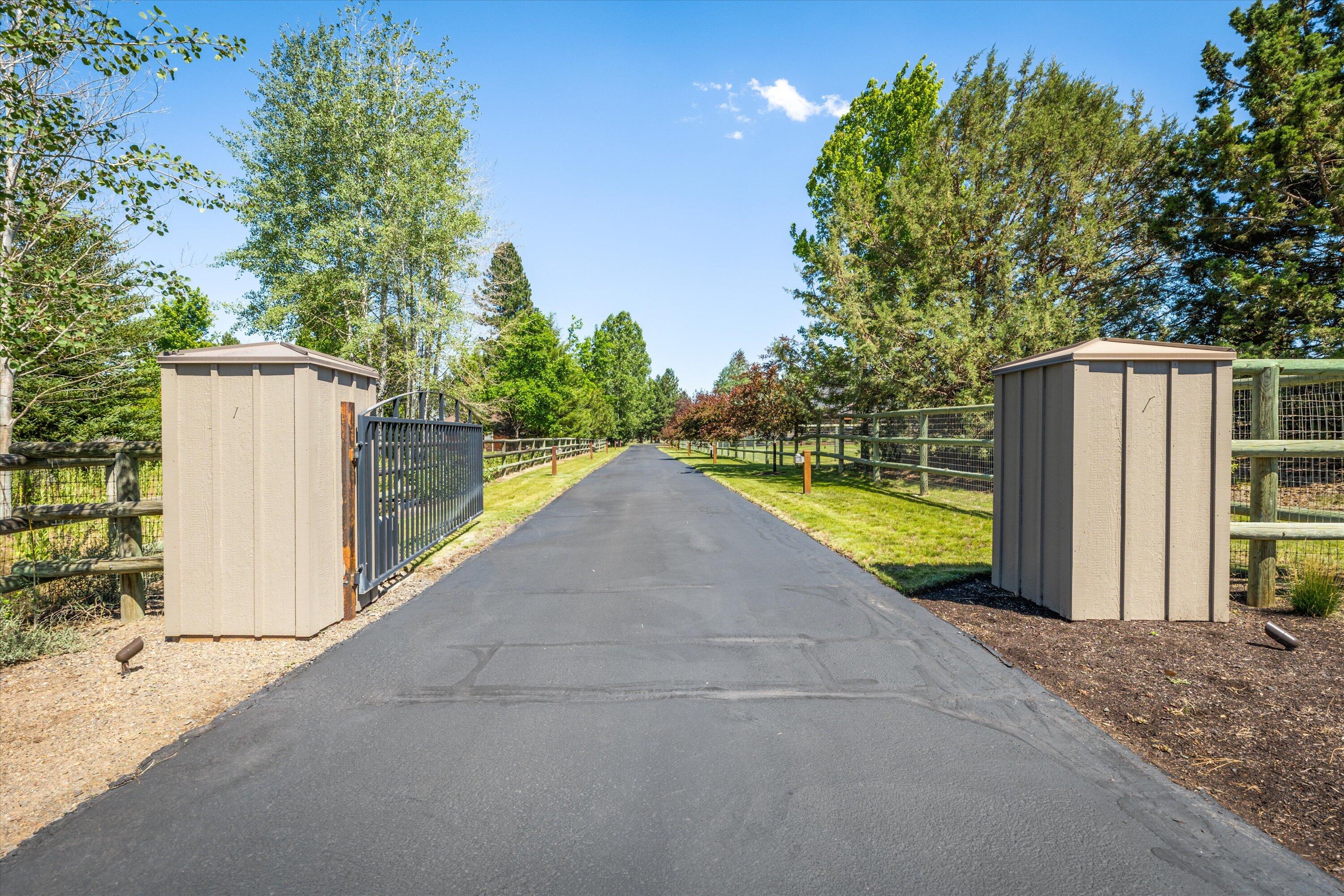 Woodside Ranch - Residential