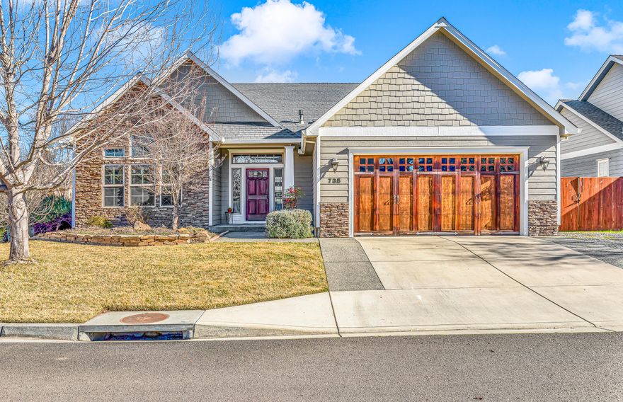 Beautiful single level craftsmen style home in the desirable Old East Medford Windsor Estates w/ open concept living. Feel right at home in this 3 bedroom 2 bath home w/ spacious great room & gourmet kitchen w/ gas fireplace, stunning hardwood floors, granite countertops, custom cabinets, island w/ breakfast bar & nook + Stainless steel appliances. You'll love the separate living space & formal dining w/ vaulted ceilings & large wrapped windows. Spacious master suite w/ tray ceilings & double doors into the large master bath w/ dual vanity, large jetted tub, easy step in shower & walk in closet. Private backyard w/ water feature, partially covered patio, gazebo, small storage shed & pad/power ready for a jacuzzi! Attached finished 2 car garage w/ pull down ladder for attic storage, RV parking & located close to the bike path, medical and shopping. This beautiful home truly has it all & is ready for immediate occupancy!