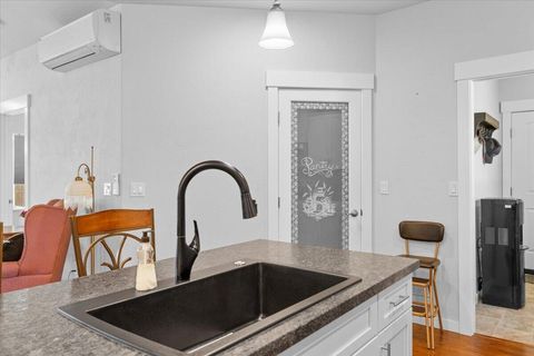 Tiny photo for 672 Heber Lane, Medford, OR 97501 (MLS # 220210713)