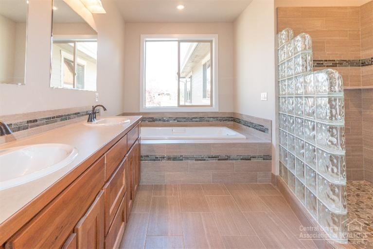 Shevlin Ridge - Residential