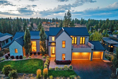 Photo of 61901 Hosmer Lake Drive, Bend, OR 97702 (MLS # 220228251)