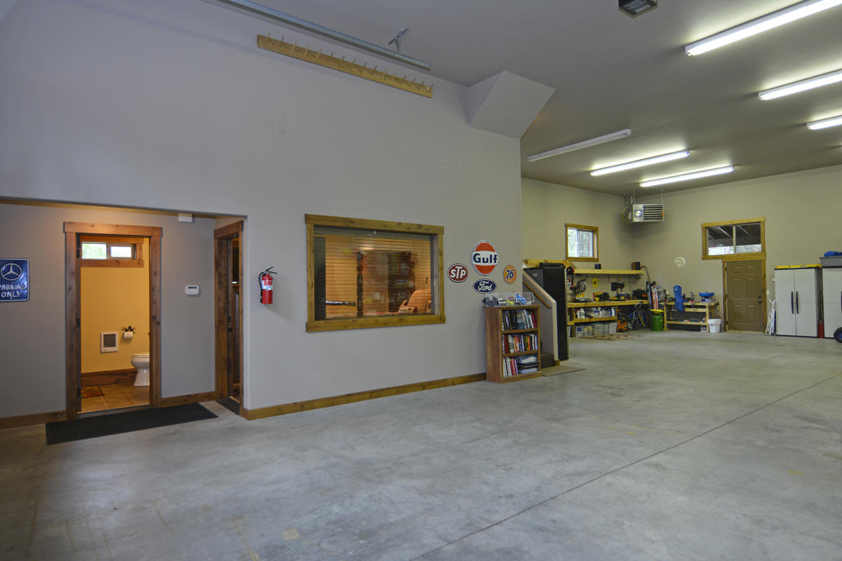 River Forest Acres - Residential