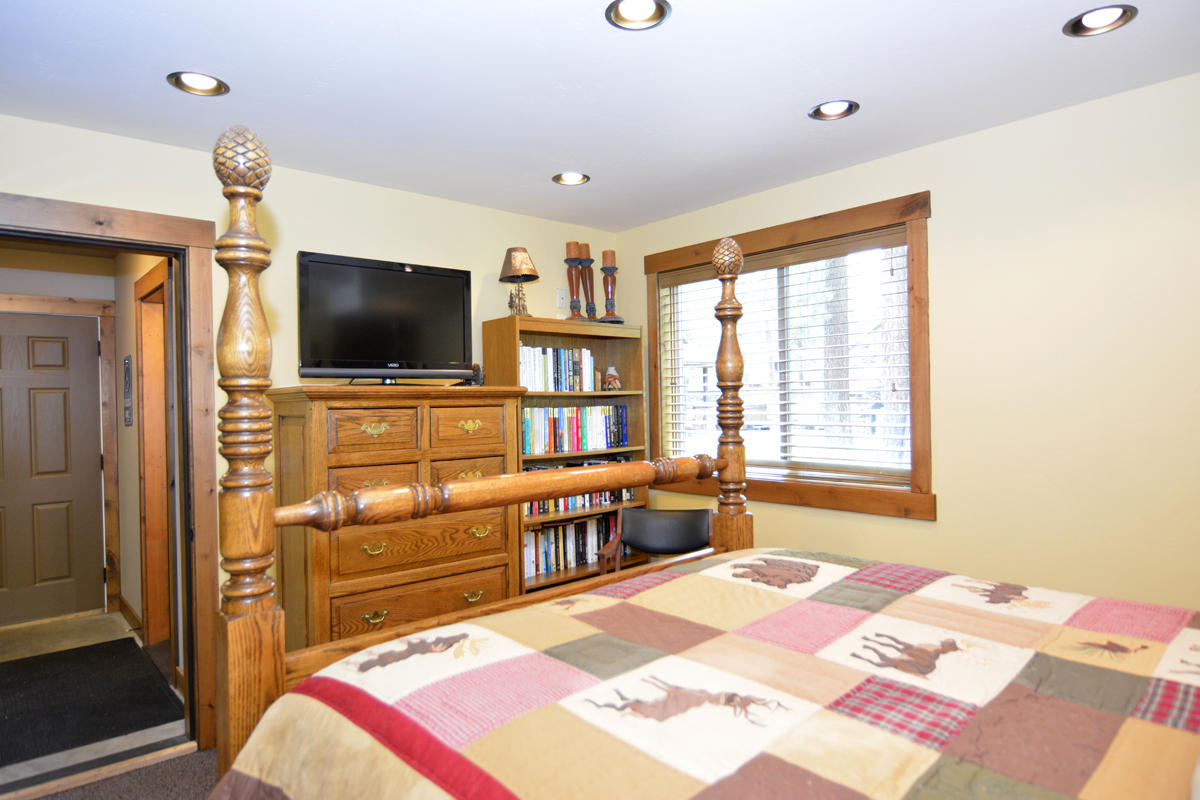 River Forest Acres - Residential