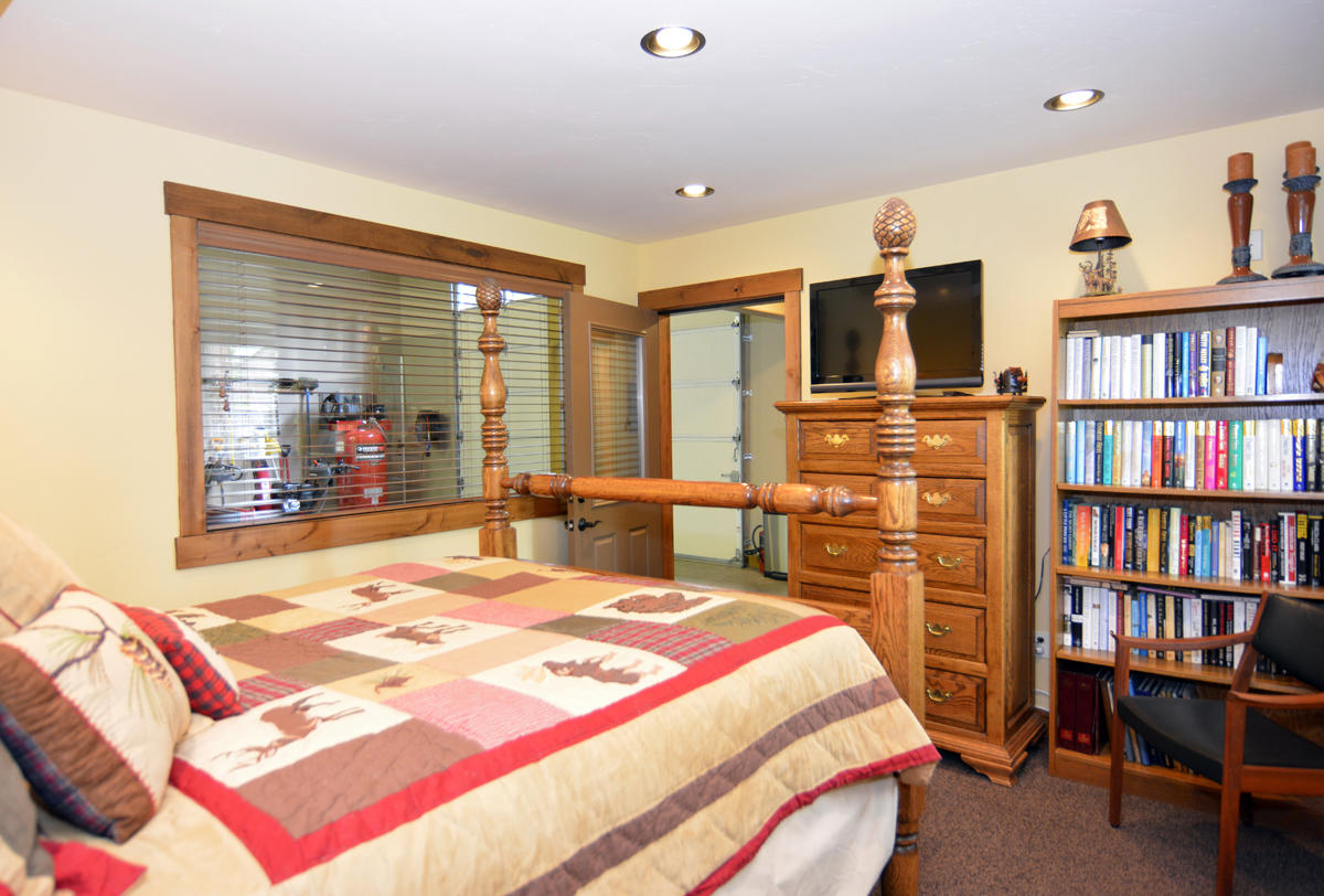 River Forest Acres - Residential