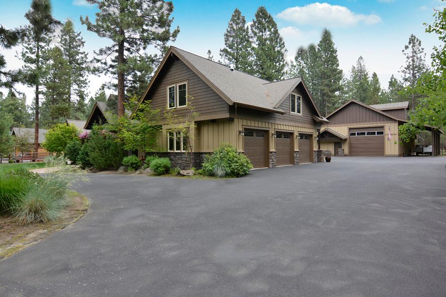 River Forest Acres home on 1 acre. 4 bedrooms 5 bathrooms over 4000 square feet of living space including the shop. This home has been well cared for, pride of ownership shows throughout. Custom built home, open floor plan, very light and bright, larger master suite and 3 bedrooms on main floor, bonus room, vaulted, bar area, pool table and lots of room. Outdoor living space included covered porch, fireplace, 1000 square foot paver patio, 7000 square foot asphalt. Detached shop with multiple rooms 14 foot RV door. This home has too much to list all the details.