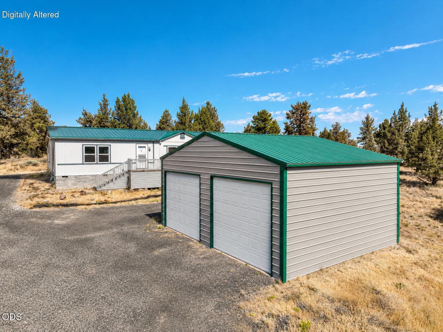 8628 SW Crater Loop Road