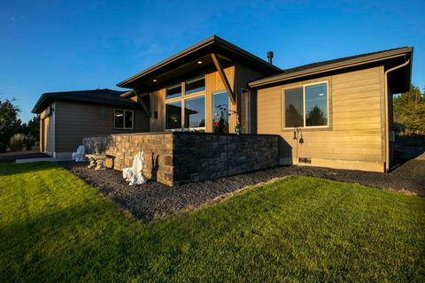 Tiny photo for 11444 Jubel Court, Redmond, OR 97756 (MLS # 220210211)