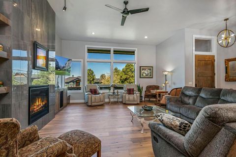 Tiny photo for 11444 Jubel Court, Redmond, OR 97756 (MLS # 220210211)