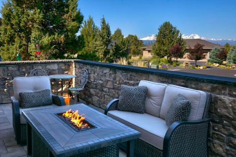 Photo of 11444 Jubel Court, Redmond, OR 97756 (MLS # 220210211)