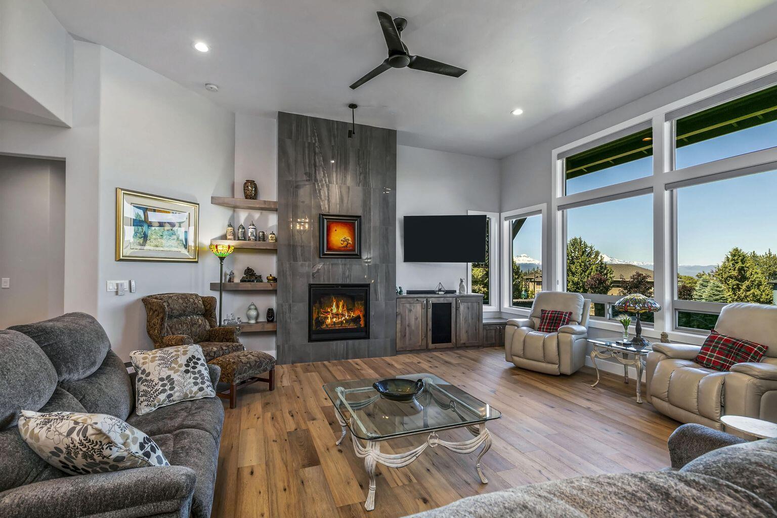 Eagle Crest - Residential