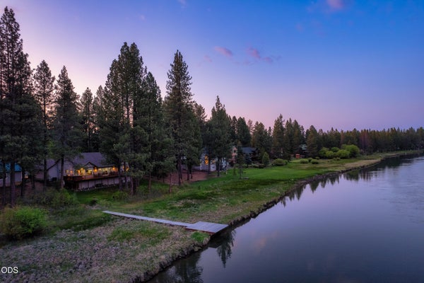 17051 UPLAND RD, BEND, OR 97707 - Image 3be4a7e0e34b5d7480daa5ca35b3255b/1727635924