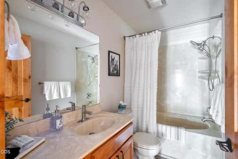 Tiny photo for 17051 Upland Road, Bend, OR 97707 (MLS # 220226935)