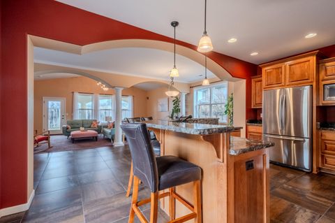 Tiny photo for 3821 Sherwood Park Drive, Medford, OR 97504 (MLS # 220215208)