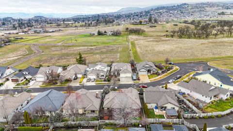 Tiny photo for 3821 Sherwood Park Drive, Medford, OR 97504 (MLS # 220215208)