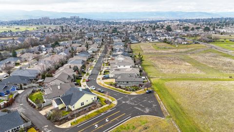 Tiny photo for 3821 Sherwood Park Drive, Medford, OR 97504 (MLS # 220215208)